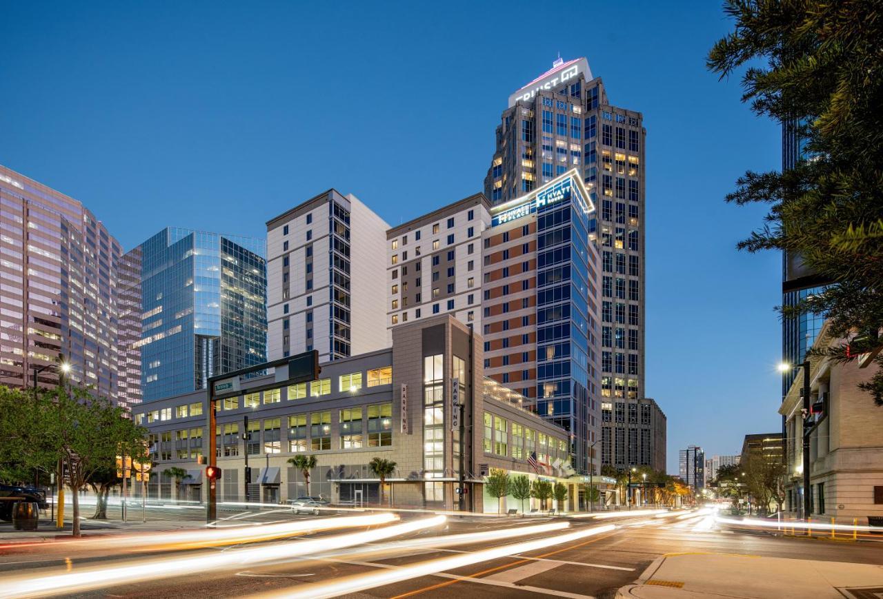 Отель Hyatt House Tampa Downtown Экстерьер фото