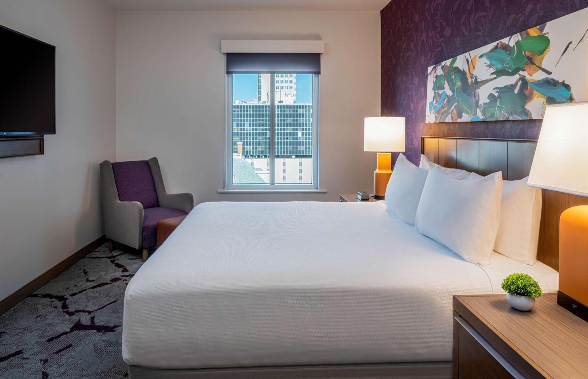 Отель Hyatt House Tampa Downtown Экстерьер фото